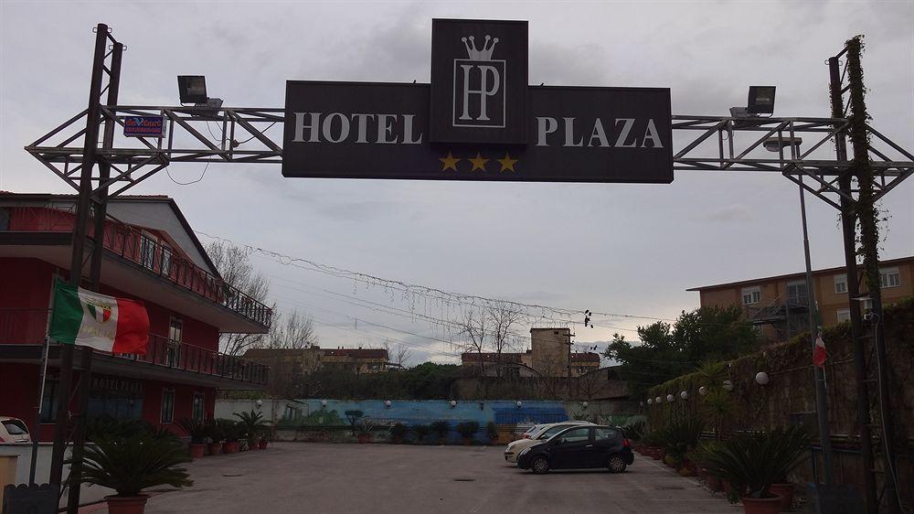 Plaza Caserta Esterno foto